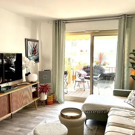 Le Meissonnier Bright With Terrace דירה *
