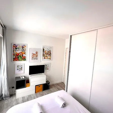 Le Meissonnier Bright With Terrace * אנטיב